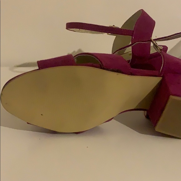 Suede heels - Picture 3 of 3